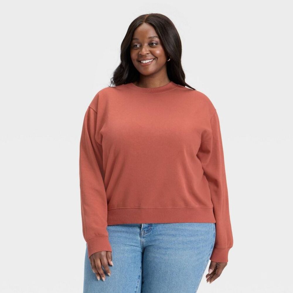 Universal Thread - Women's Pullover Sweatshirt - Universal Thread Rus Rust